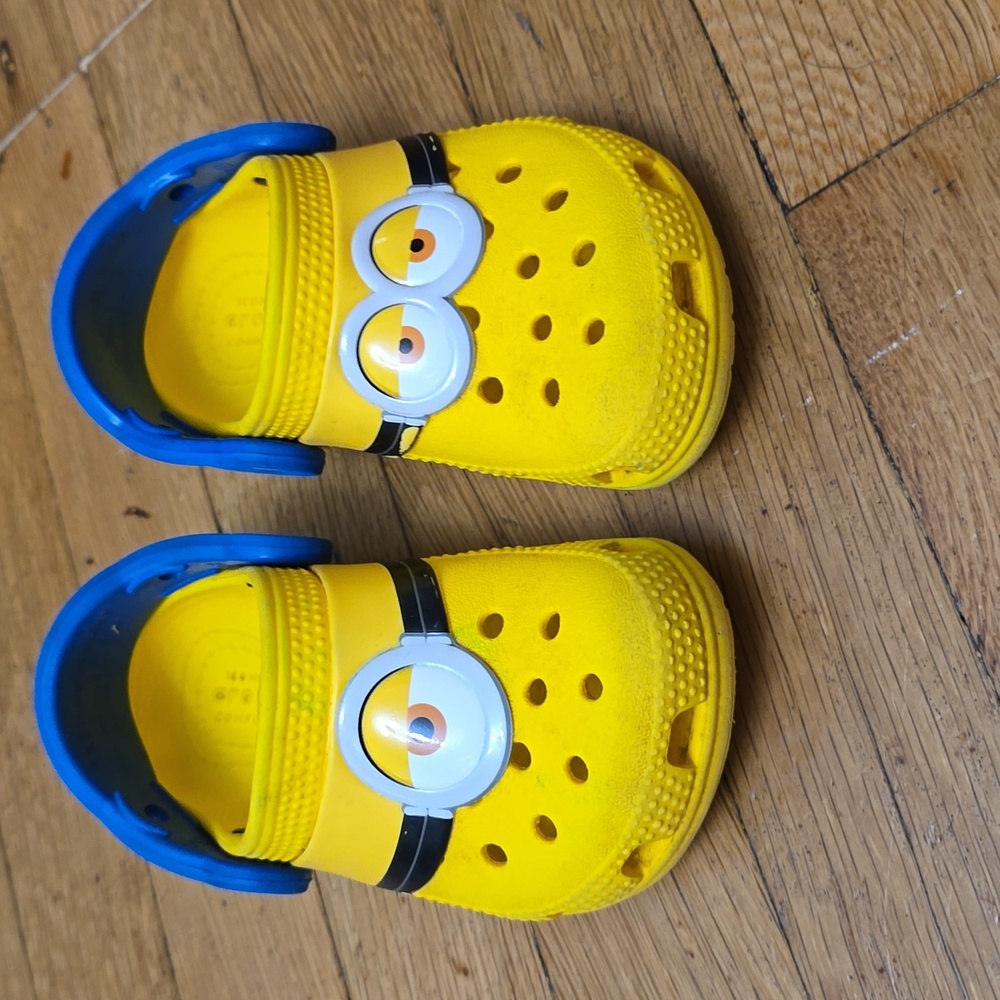 Minions Crocs